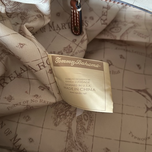 Tommy Bahama 20” Leather Duffel Bag VG Condition - Picture 7 of 7